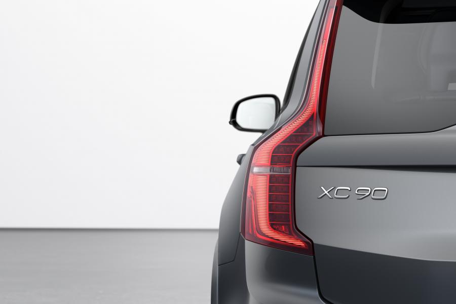 Детали экстерьера Volvo XC90 T8 Twin Engine R-Design 2019 года  (WW) (фото 4 из 15)